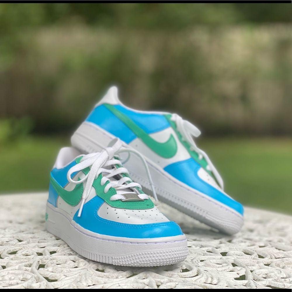 Customized Air Force 1's HOT!!!